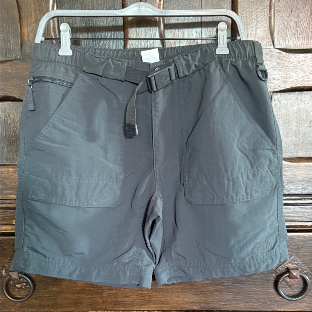 Men's North Face cargo shorts